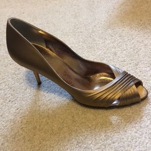 Salvatore Ferragamo peep toe